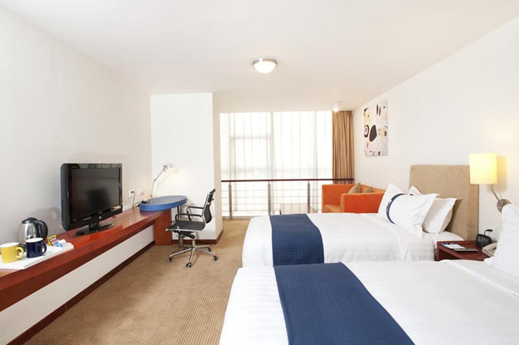 Holiday Inn Express Tianjin Dongli, An Ihg Hotel Bagian luar foto